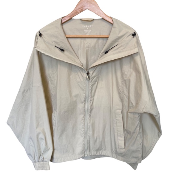 Varley Blake Windbreaker Size Medium in Sage Fog NWOT - Picture 4 of 11